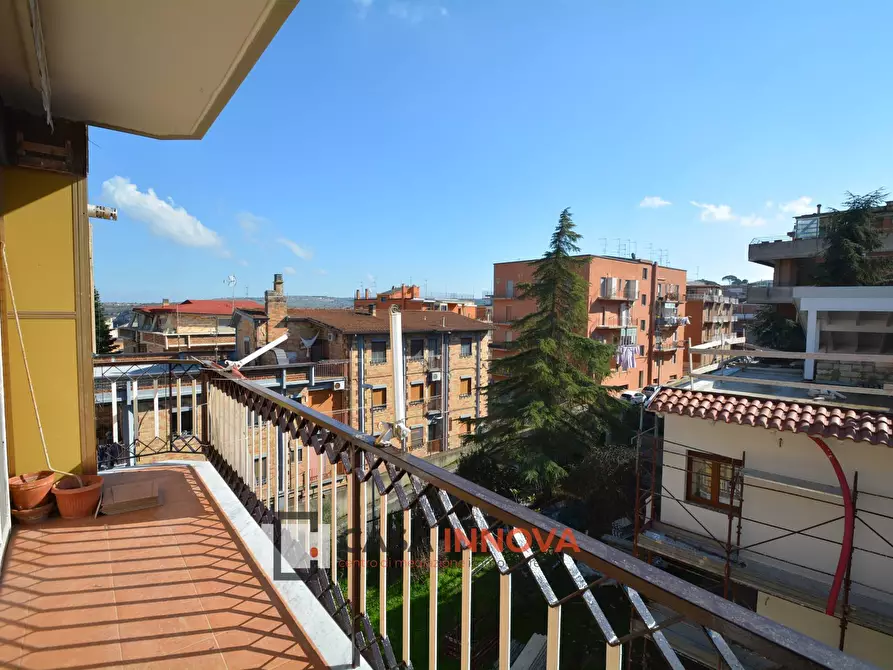 Immagine 10 di Appartamento in vendita  in Via Pasquale Vena a Matera