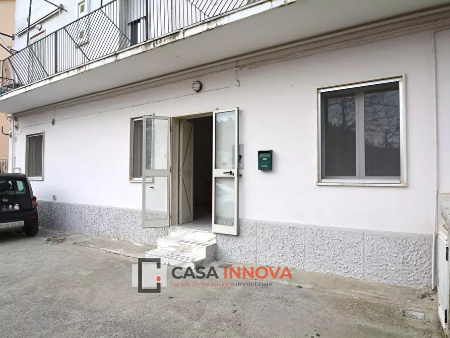 Immagine 2 di Appartamento in vendita  in Via Quaranta a Miglionico