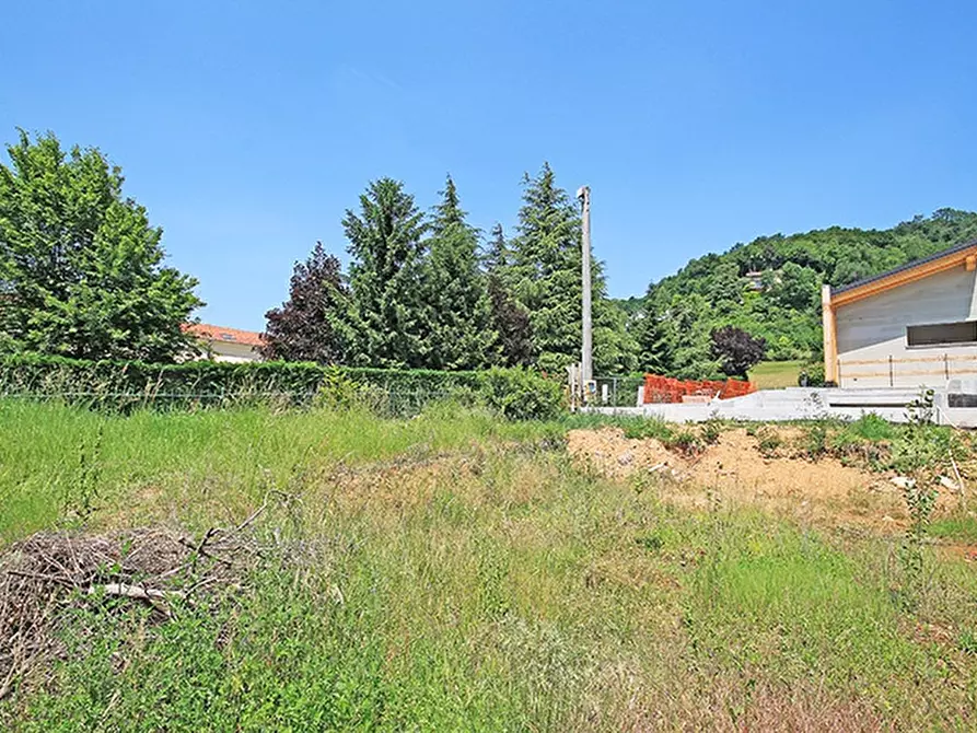 Immagine 1 di Terreno residenziale in vendita  a Bergamo