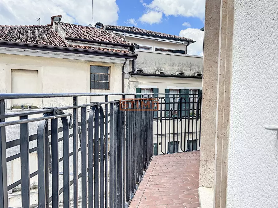 Immagine 11 di Appartamento in vendita  a Treviso