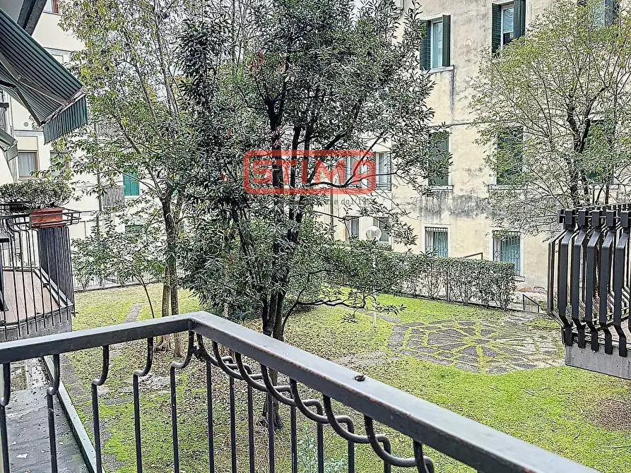 Immagine 4 di Appartamento in vendita  a Treviso
