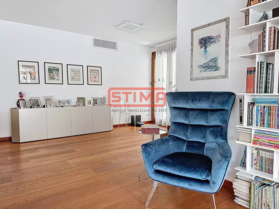 Immagine 12 di Appartamento in affitto  a Treviso