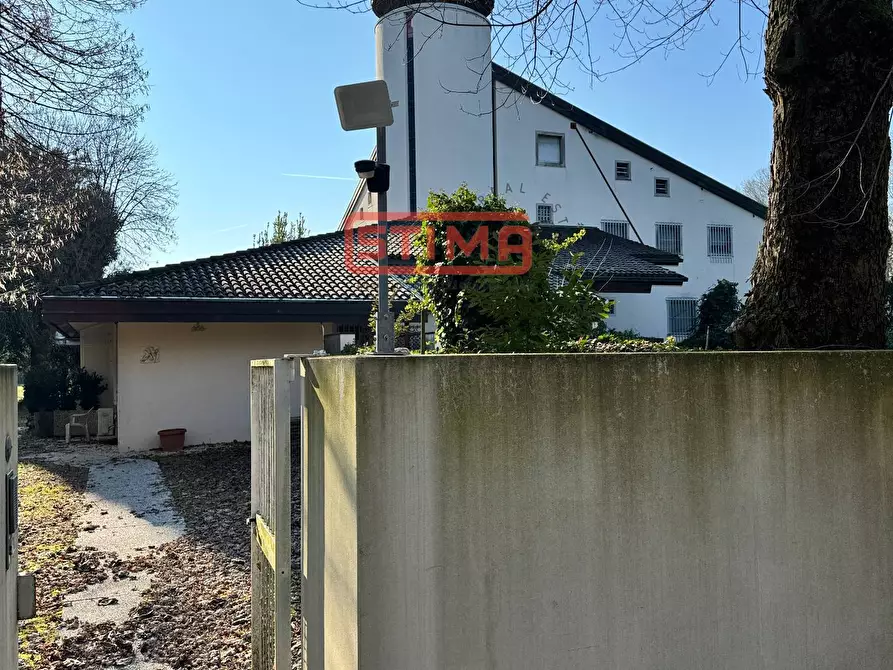 Immagine 28 di Villa in vendita  a Casier