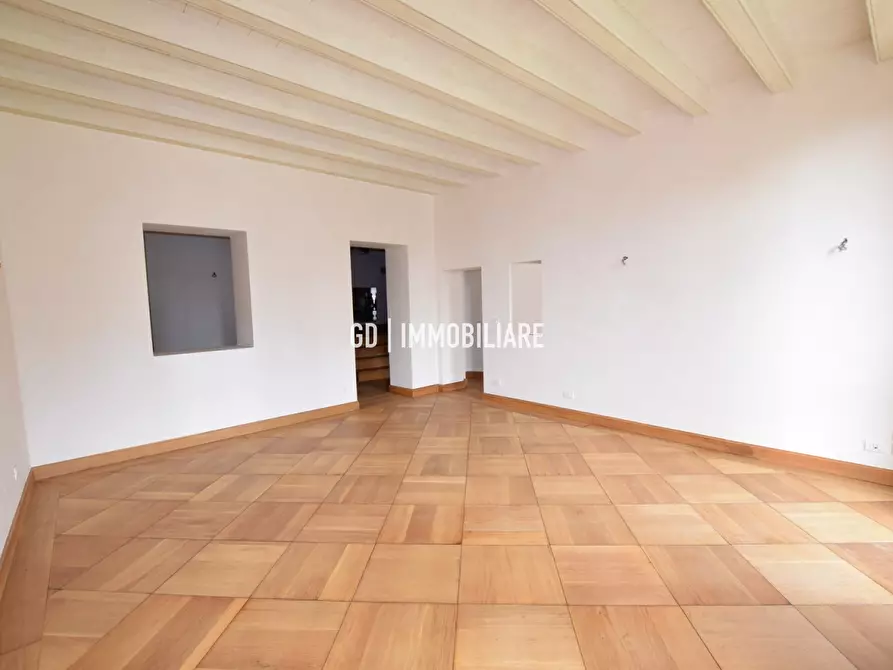 Immagine 5 di Appartamento in vendita  in VIA FORESTUZZO a Asolo