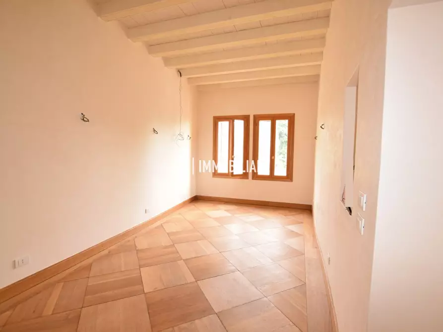 Immagine 6 di Appartamento in vendita  in VIA FORESTUZZO a Asolo