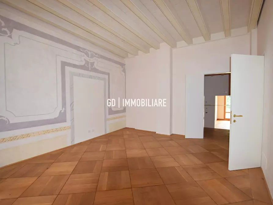 Immagine 11 di Appartamento in vendita  in VIA FORESTUZZO a Asolo