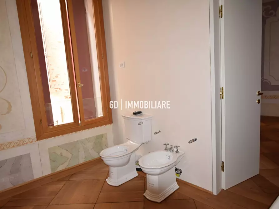 Immagine 15 di Appartamento in vendita  in VIA FORESTUZZO a Asolo