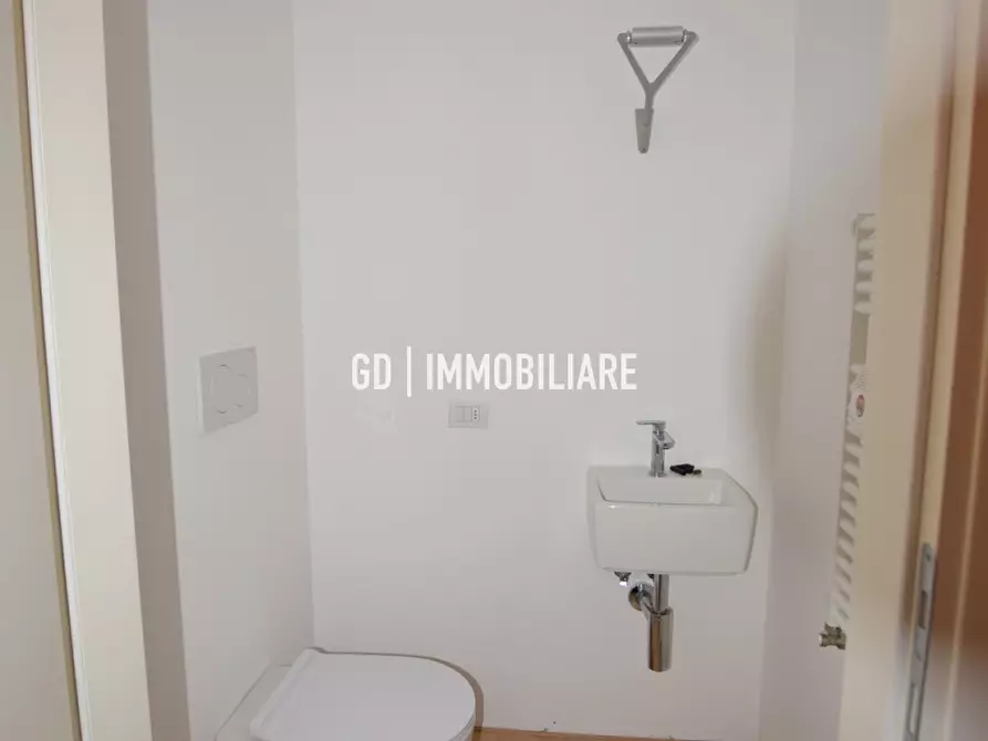 Immagine 12 di Appartamento in vendita  in VIA FORESTUZZO a Asolo