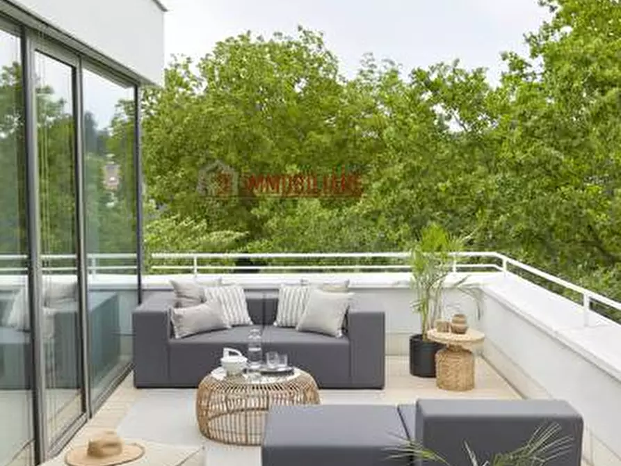 Immagine 23 di Attico in vendita  in Via Legrenzi a Montebelluna