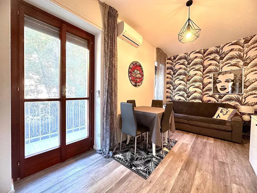 Immagine 1 di Appartamento in vendita  in via Nuvoloni a San Remo