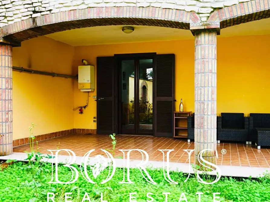 Immagine 28 di Villa in vendita  in Via Salzano II Trav a Teverola