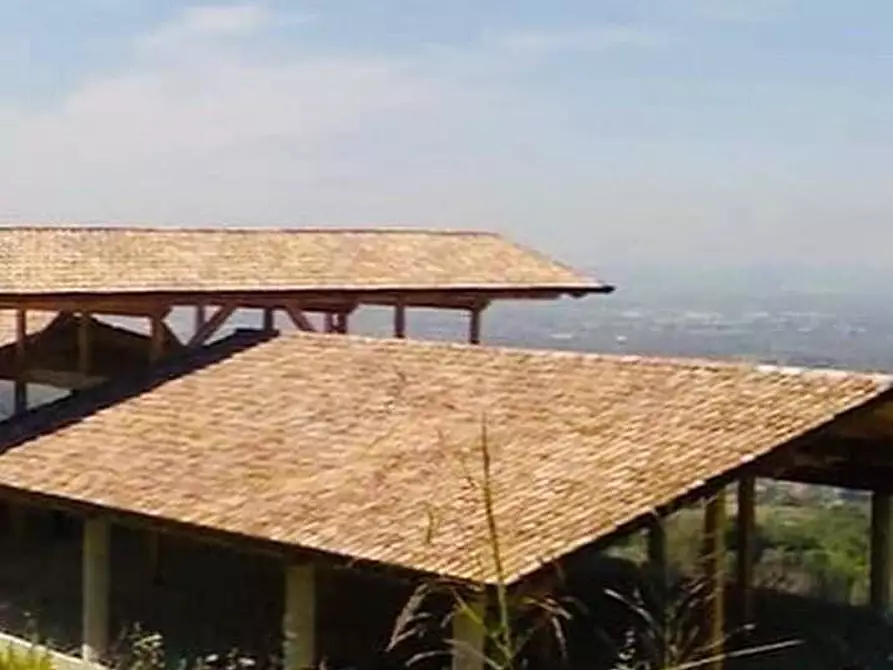 Immagine 4 di Rustico / casale in vendita  a Rocchetta E Croce