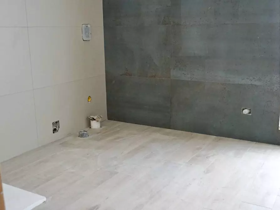 Immagine 18 di Villa in vendita  in Via del Gelso a Lusciano