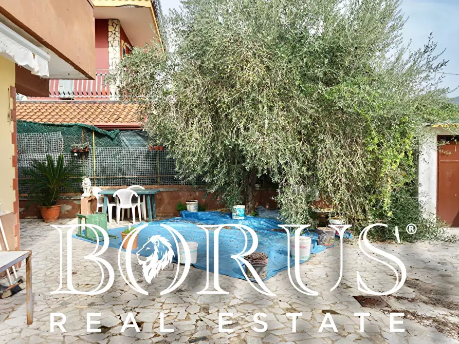 Immagine 5 di Appartamento in vendita  in Località San Ruosi a Sessa Aurunca