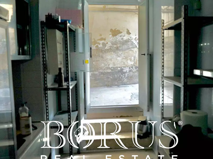 Immagine 2 di Locale commerciale in affitto  a Aversa