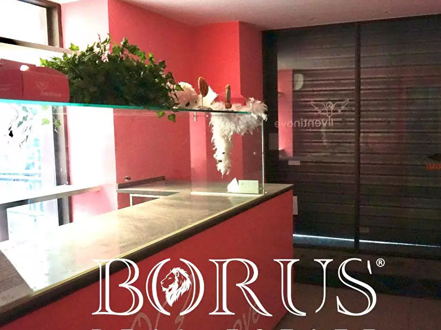 Immagine 3 di Locale commerciale in affitto  a Aversa