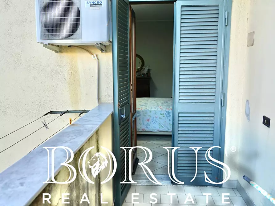 Immagine 26 di Villa in vendita  a Carinaro