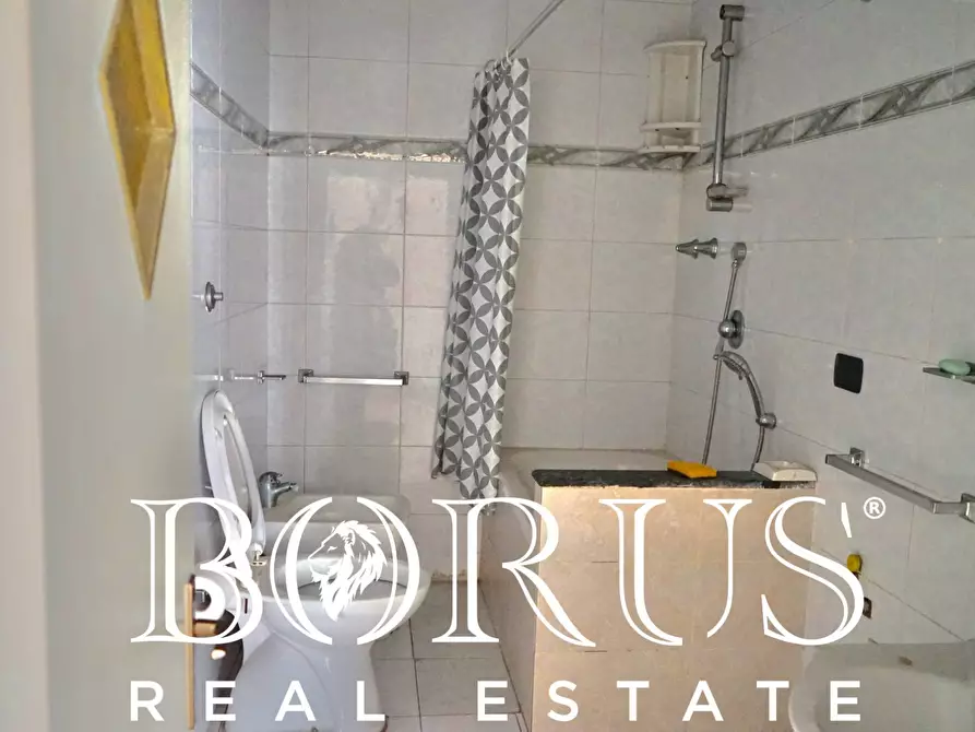 Immagine 27 di Casa indipendente in vendita  a Trentola Ducenta