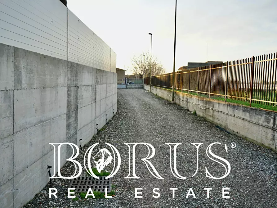 Immagine 4 di Magazzino in affitto  in Villa Literno a Villa Literno