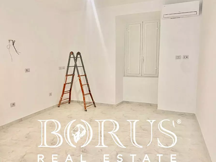 Immagine 14 di Ufficio in affitto  in Piazza Trieste e Trento a Aversa