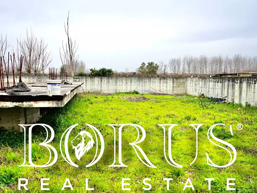 Immagine 8 di Magazzino in vendita  a San Marcellino