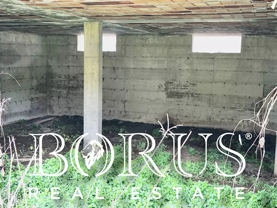 Immagine 16 di Magazzino in vendita  a San Marcellino