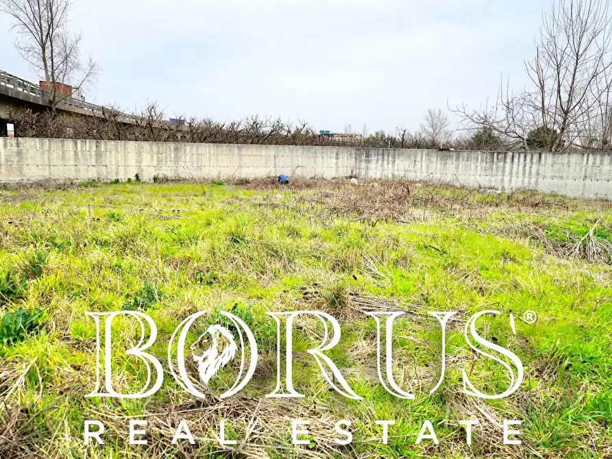 Immagine 22 di Magazzino in vendita  a San Marcellino