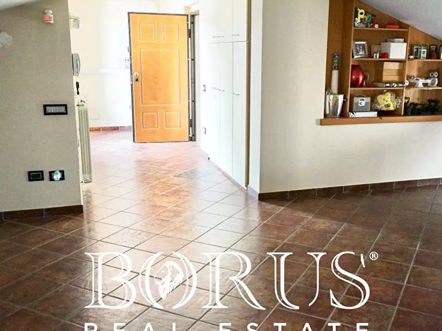 Immagine 20 di Attico in vendita  a Aversa