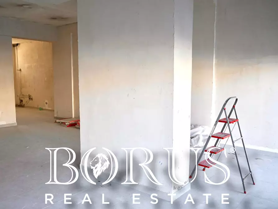 Immagine 5 di Locale commerciale in affitto  a Aversa