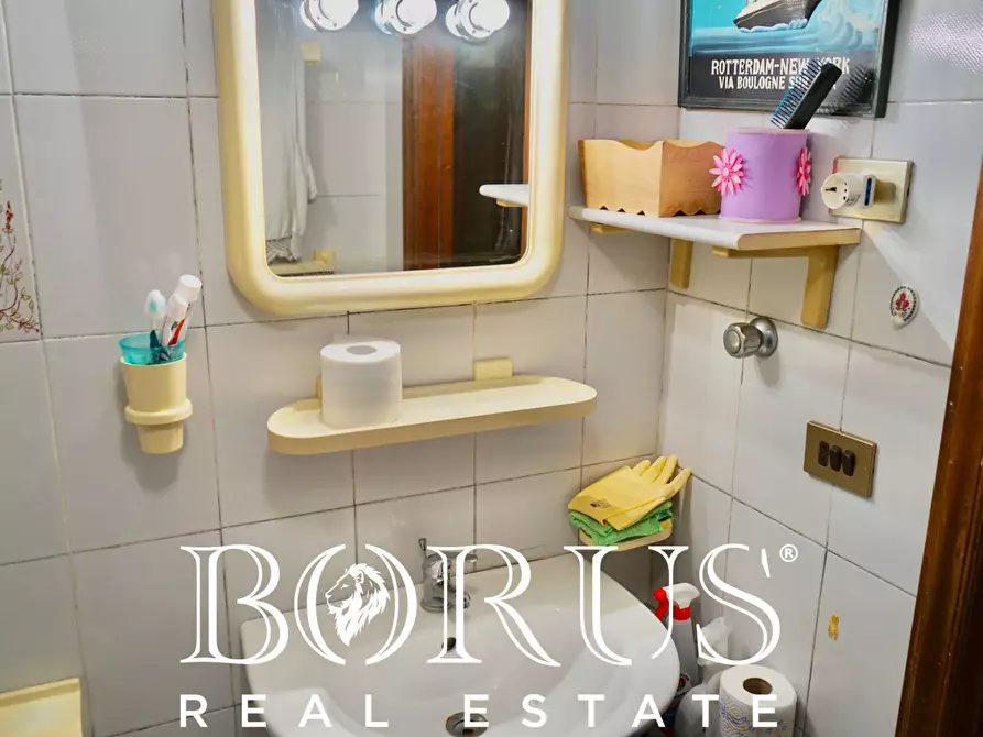 Immagine 25 di Casa indipendente in vendita  in VIALE BELLANO a Castel Volturno