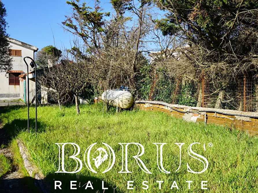 Immagine 15 di Casa indipendente in vendita  in VIALE BELLANO a Castel Volturno