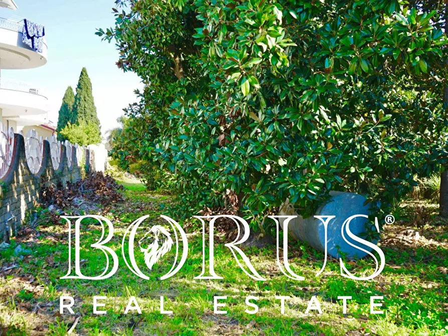 Immagine 10 di Terreno residenziale in vendita  in VIA ALDO MORO a Melito Di Napoli