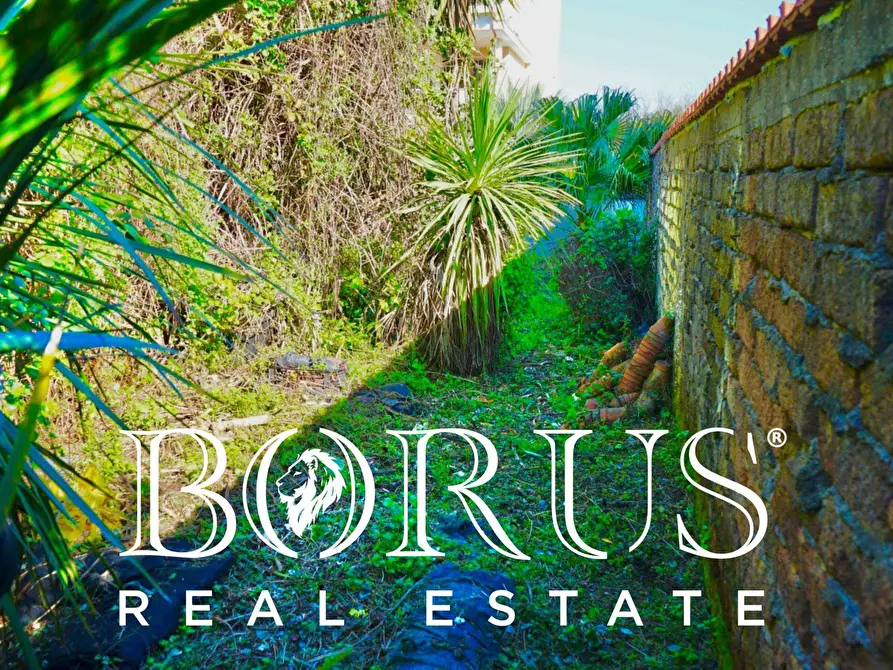 Immagine 11 di Terreno residenziale in vendita  in VIA ALDO MORO a Melito Di Napoli