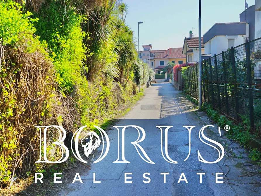 Immagine 14 di Terreno residenziale in vendita  in VIA ALDO MORO a Melito Di Napoli