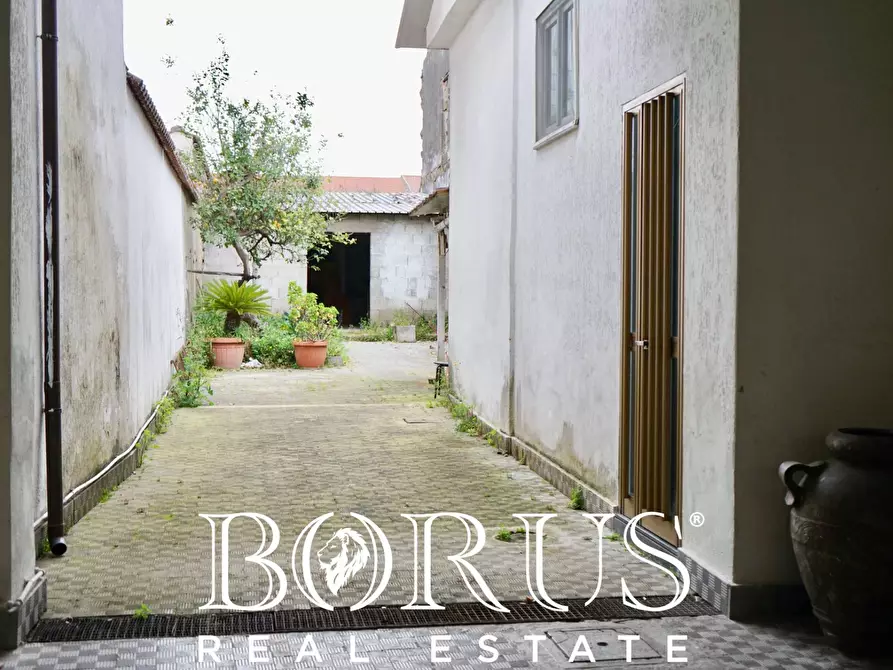 Immagine 7 di Casa indipendente in vendita  a Casal Di Principe