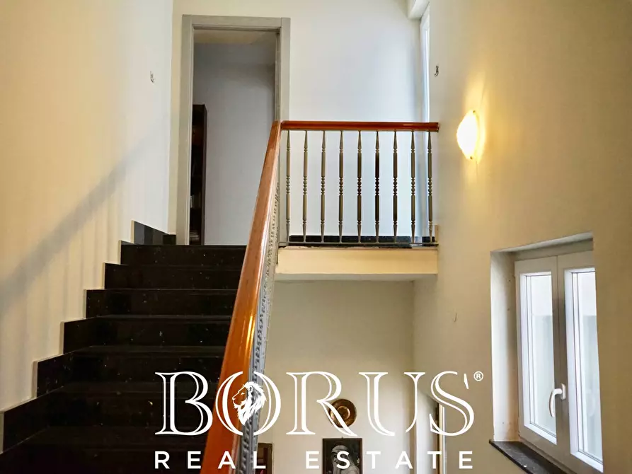 Immagine 9 di Casa indipendente in vendita  a Casal Di Principe