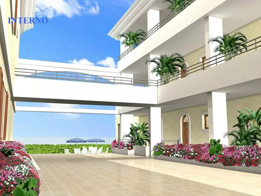 Immagine 11 di Appartamento in vendita  a Martinsicuro