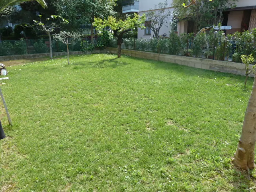 Immagine 21 di Appartamento in vendita  a Martinsicuro