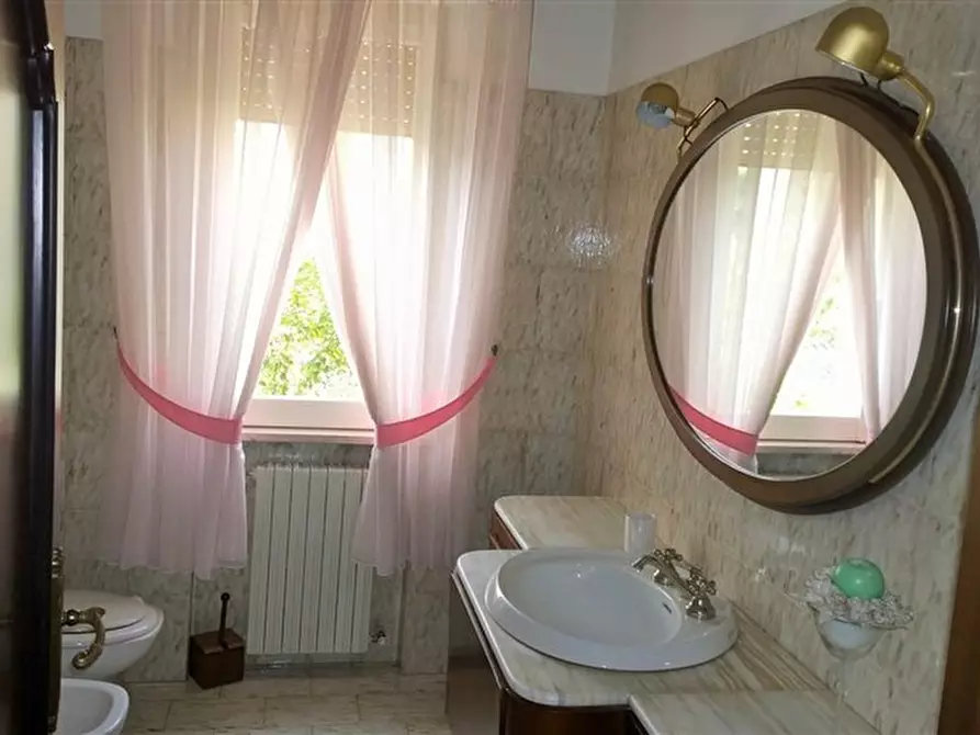 Immagine 26 di Appartamento in vendita  a Martinsicuro