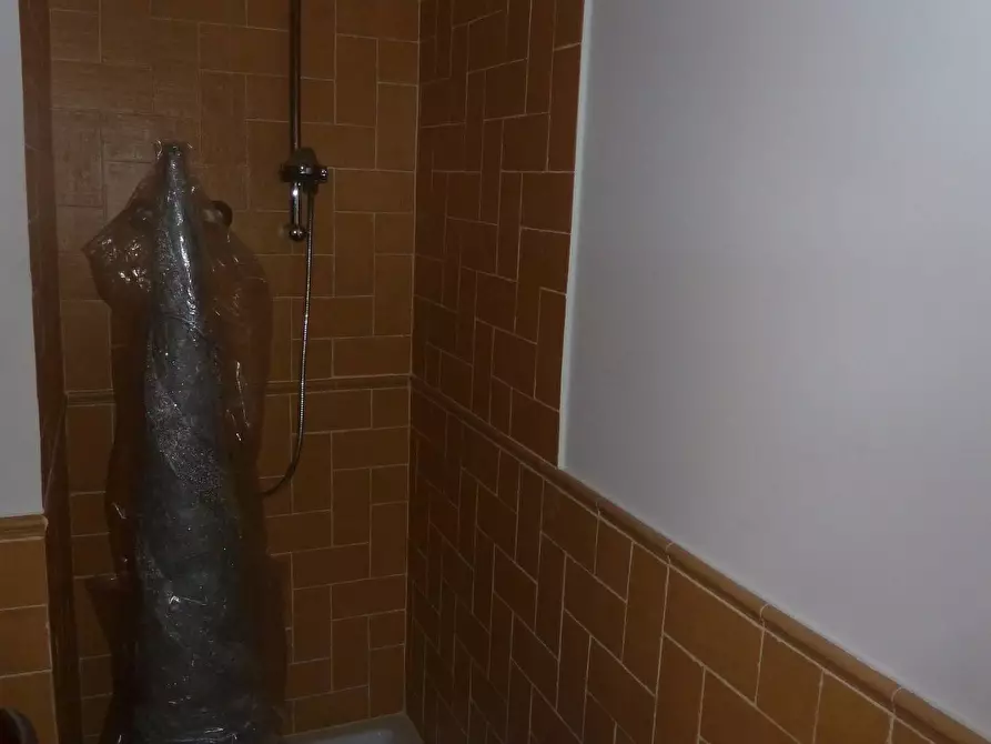 Immagine 13 di Palazzo in affitto  a San Benedetto Del Tronto