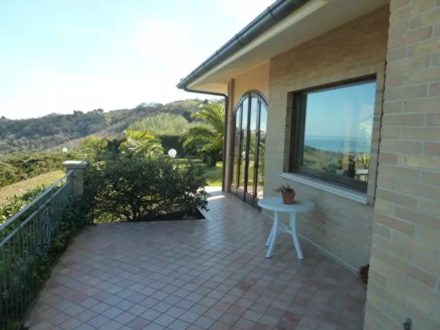 Immagine 15 di Villa in vendita  a Acquaviva Picena
