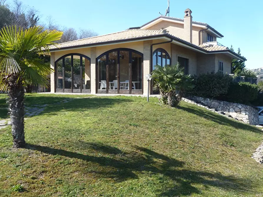 Immagine 3 di Villa in vendita  a Acquaviva Picena