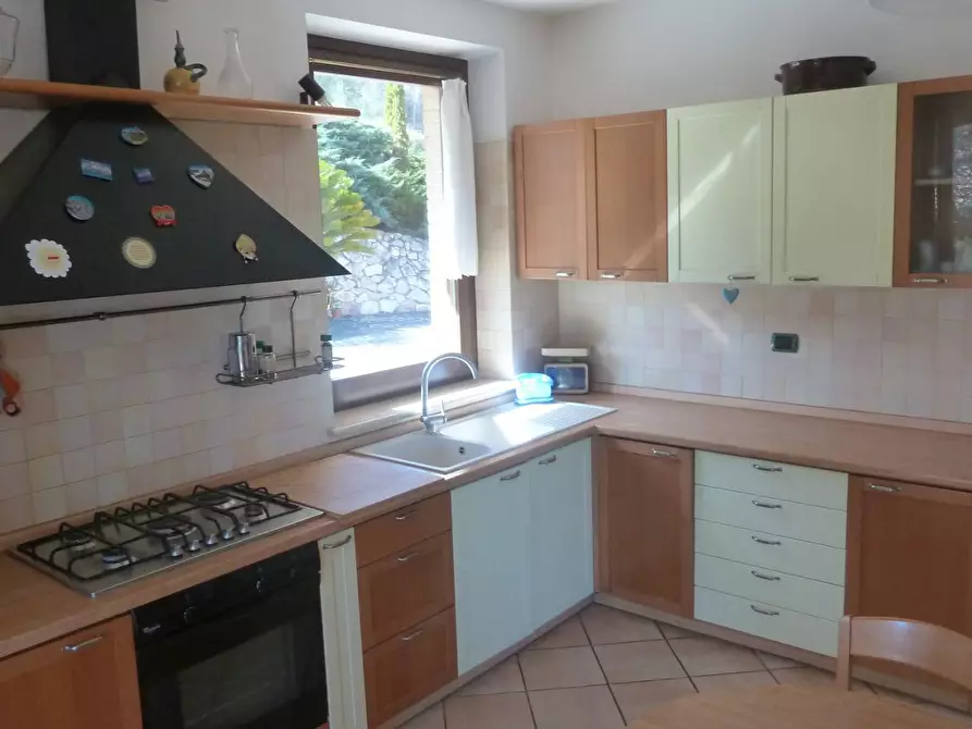 Immagine 27 di Villa in vendita  a Acquaviva Picena