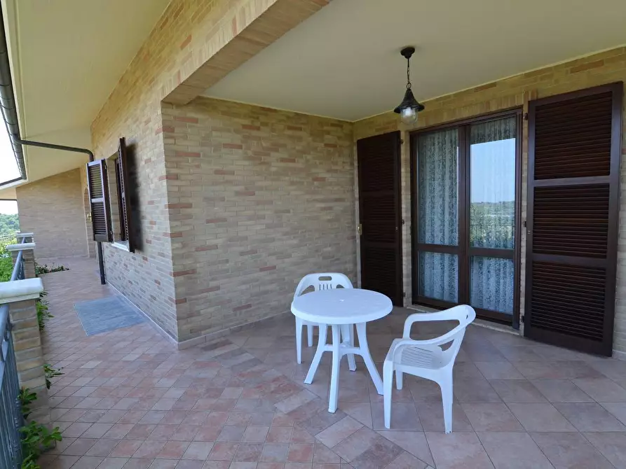 Immagine 25 di Villa in vendita  a Acquaviva Picena