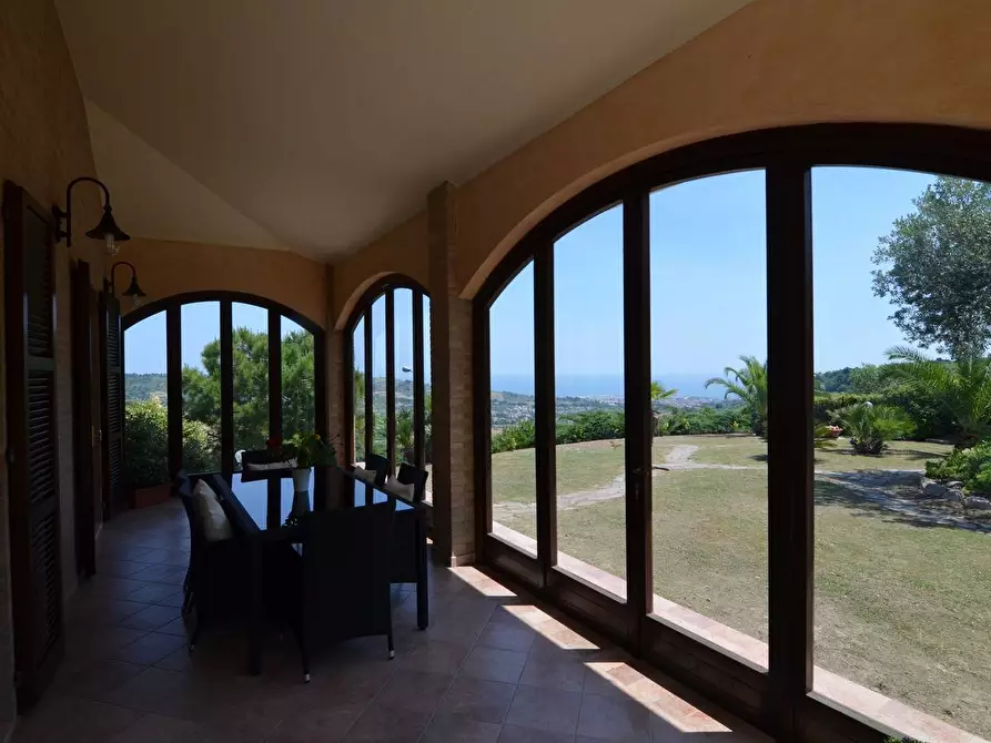Immagine 16 di Villa in vendita  a Acquaviva Picena