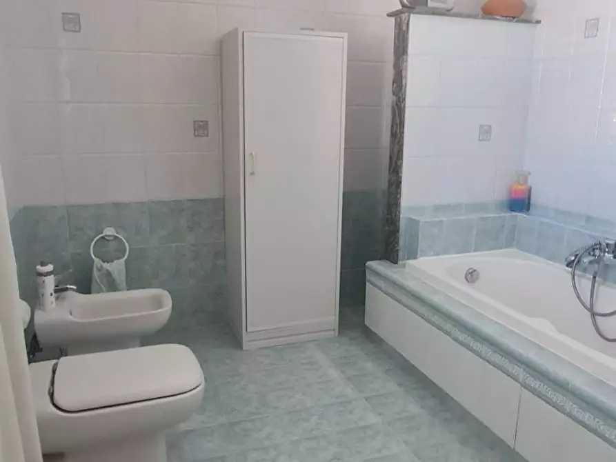 Immagine 21 di Villetta a schiera in vendita  a Folignano