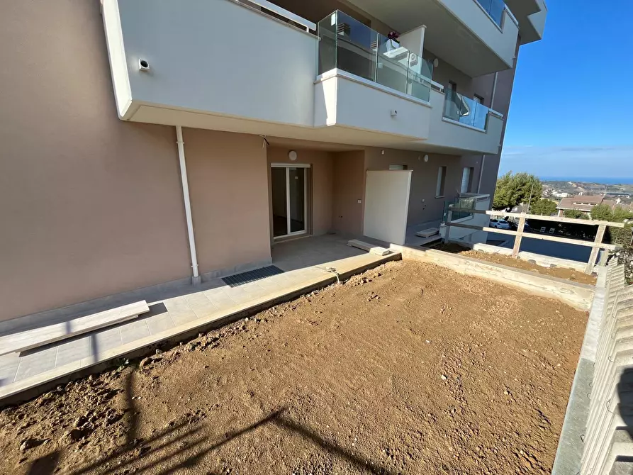 Immagine 9 di Appartamento in vendita  a Acquaviva Picena