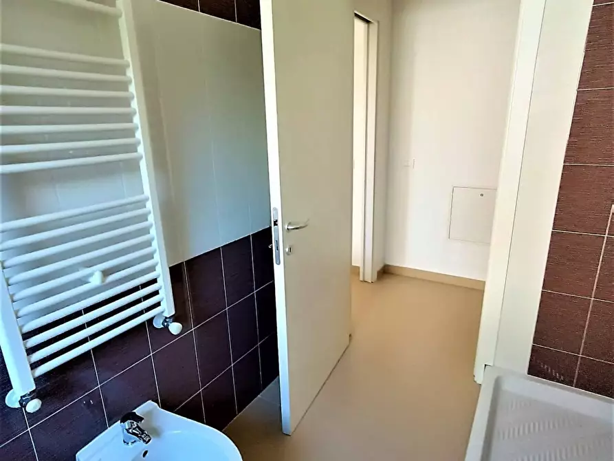 Immagine 12 di Appartamento in vendita  a Grottammare