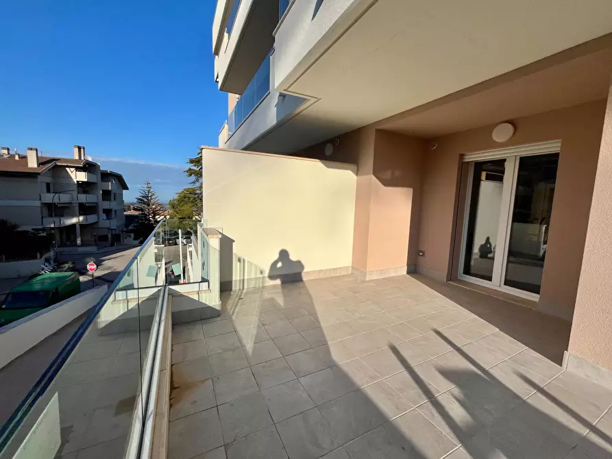 Immagine 11 di Appartamento in vendita  a Acquaviva Picena