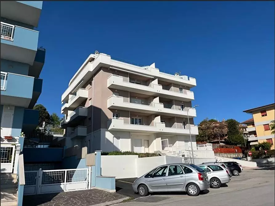 Immagine 6 di Appartamento in vendita  a Acquaviva Picena